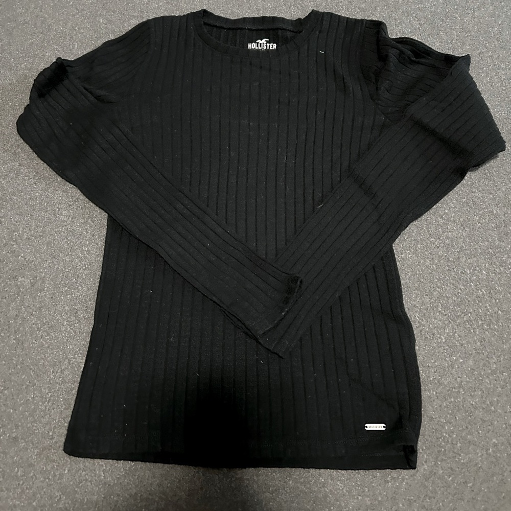 Hollister lightweight sweater